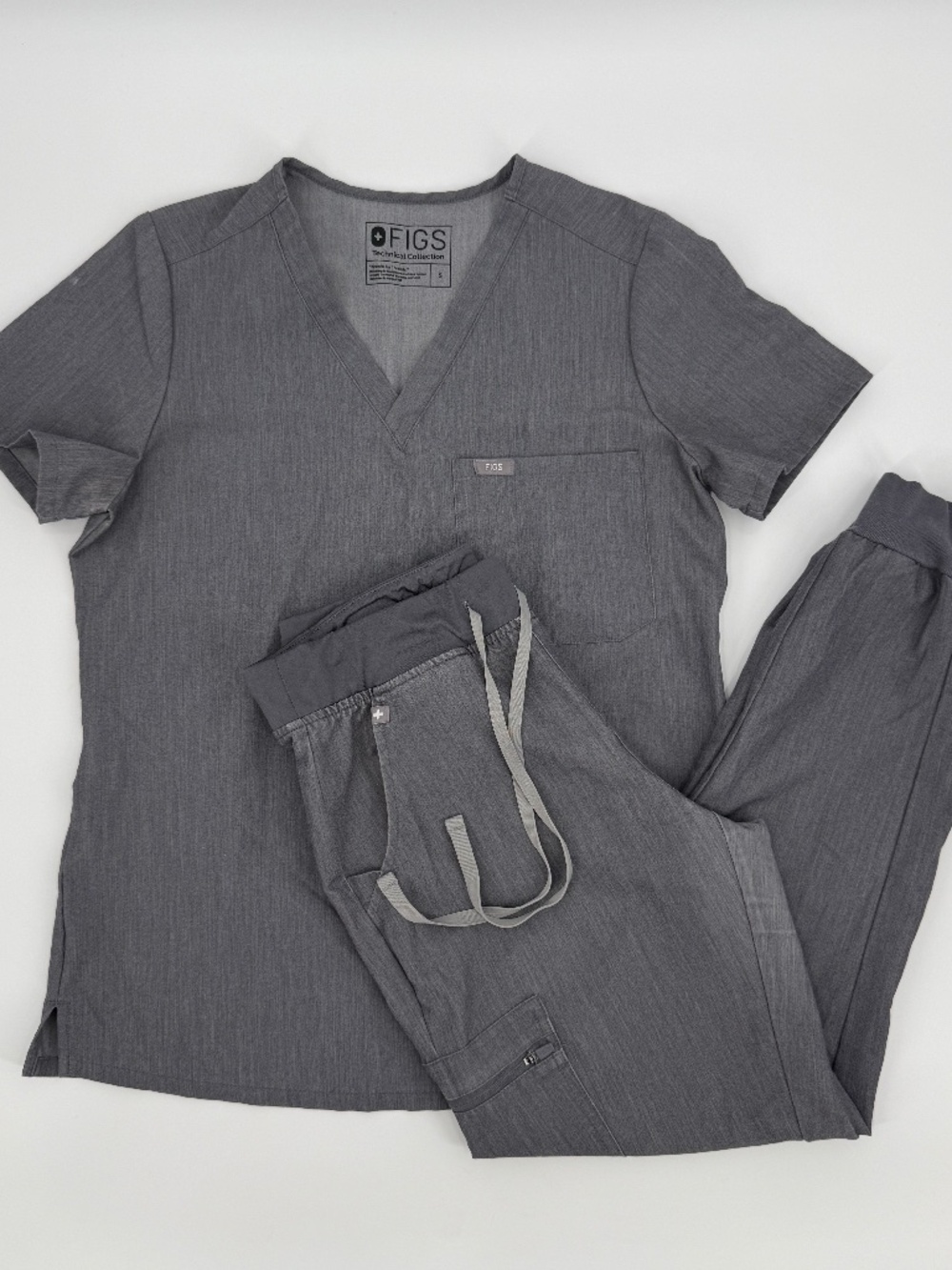 FIGS Technical Collection Scrub Set V-Neck Top Jogger Pants Gray Nurse Women S